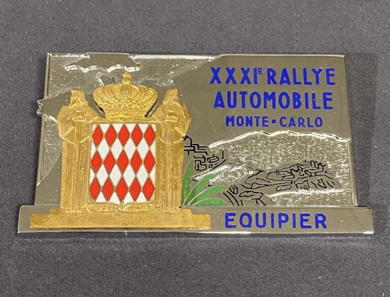 Badge de calandre "équipier" 31e Rallye Monte Carlo, année 1962 - Avec boîte d'…