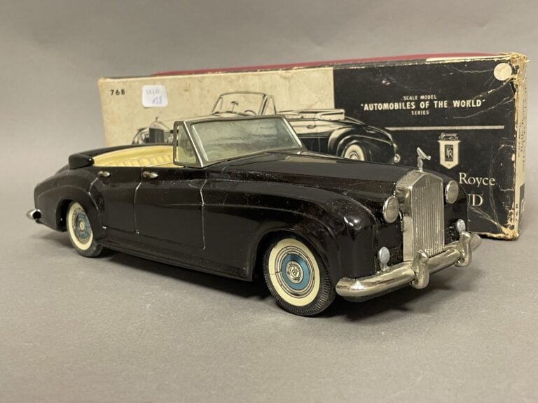 BANDAI - Rolls Royce Silver cloud cabriolet - Avec boite d'origine