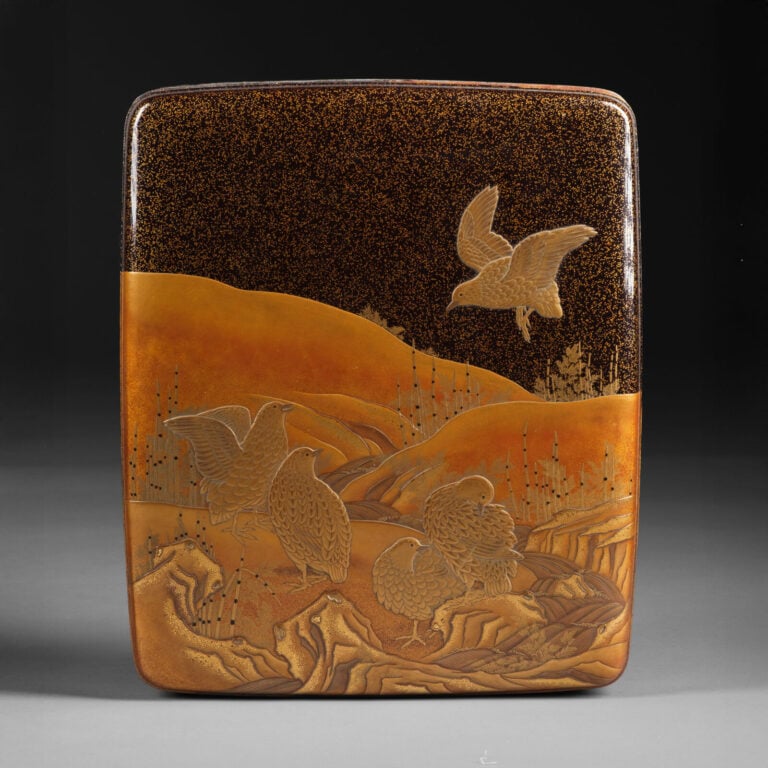 Boîte à documents bunko 文庫 en laque décorée de cailles et d'herbes d'automne. -…