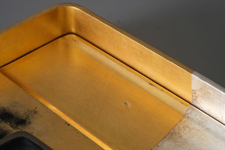 Boite à écrire en laque de forme rectangulaire de style Rinpa School - - Le cou… Vente aux encheres – Auction House – Commissaire-priseur – Auctioneer - Boisgirard Antonini – Paris – Nice