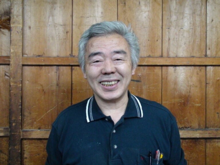Boîte à écriture laquée (suzuribako 硯箱 ) réalisée par l'artiste laqueur Ogimura…