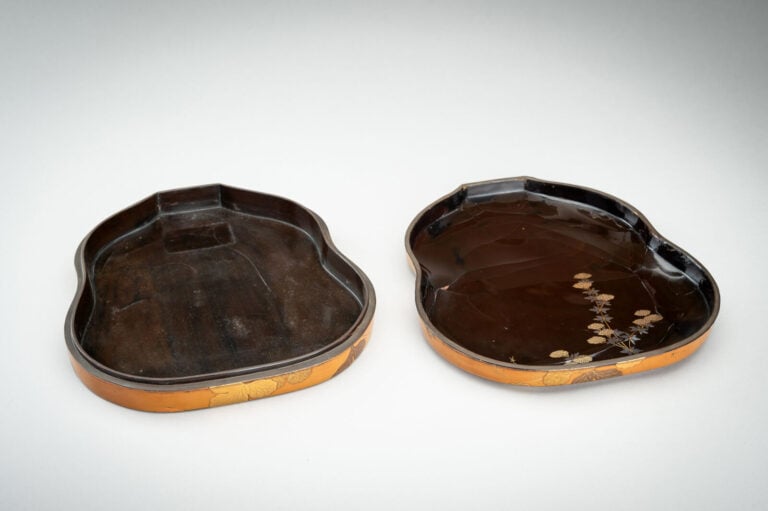 Boîte à encre (suzuri-bako) en laque, en forme de double par Hara Yôyûsai (1769…