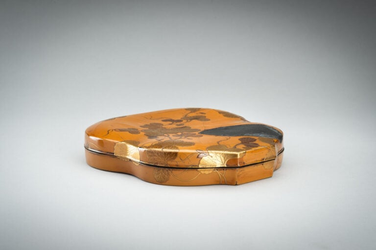 Boîte à encre (suzuri-bako) en laque, en forme de double par Hara Yôyûsai (1769…