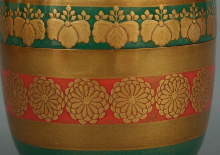 Boîte à thé colorée Kôdaiji 高台寺 natsume 棗 (boîte à thé) par Takasaki Shûhô I 高崎…