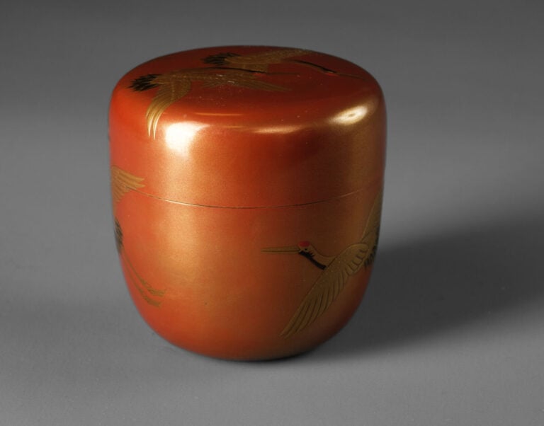 Boîte à thé en laque fine 棗 (natsume) réalisée par Ichigo Itchô 一した後兆 (1898-199… Vente aux encheres – Auction House – Commissaire-priseur – Auctioneer - Boisgirard Antonini – Paris – Nice