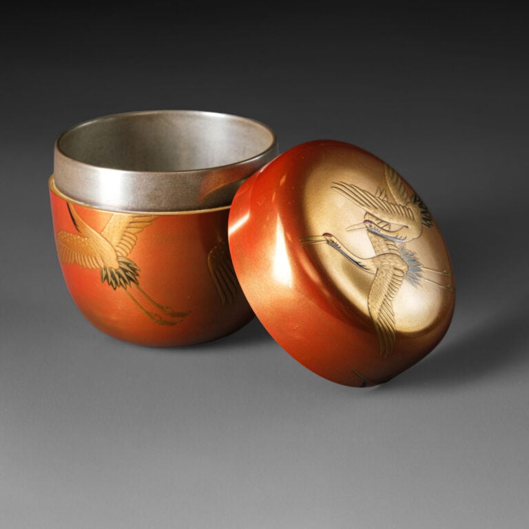 Boîte à thé en laque fine 棗 (natsume) réalisée par Ichigo Itchô 一した後兆 (1898-199… Vente aux encheres – Auction House – Commissaire-priseur – Auctioneer - Boisgirard Antonini – Paris – Nice