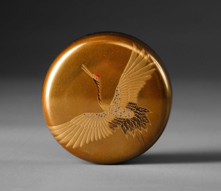 Boîte à thé laquée 棗 (natsume) réalisée par Hosokawa Shikô 細川司光 (né en 1941) et… Vente aux encheres – Auction House – Commissaire-priseur – Auctioneer - Boisgirard Antonini – Paris – Nice