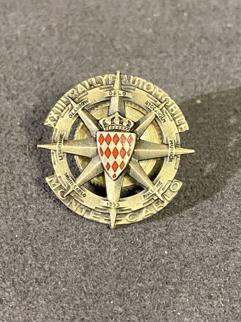 Boutonnière / épinglette Rallye Monte Carlo, année 1953