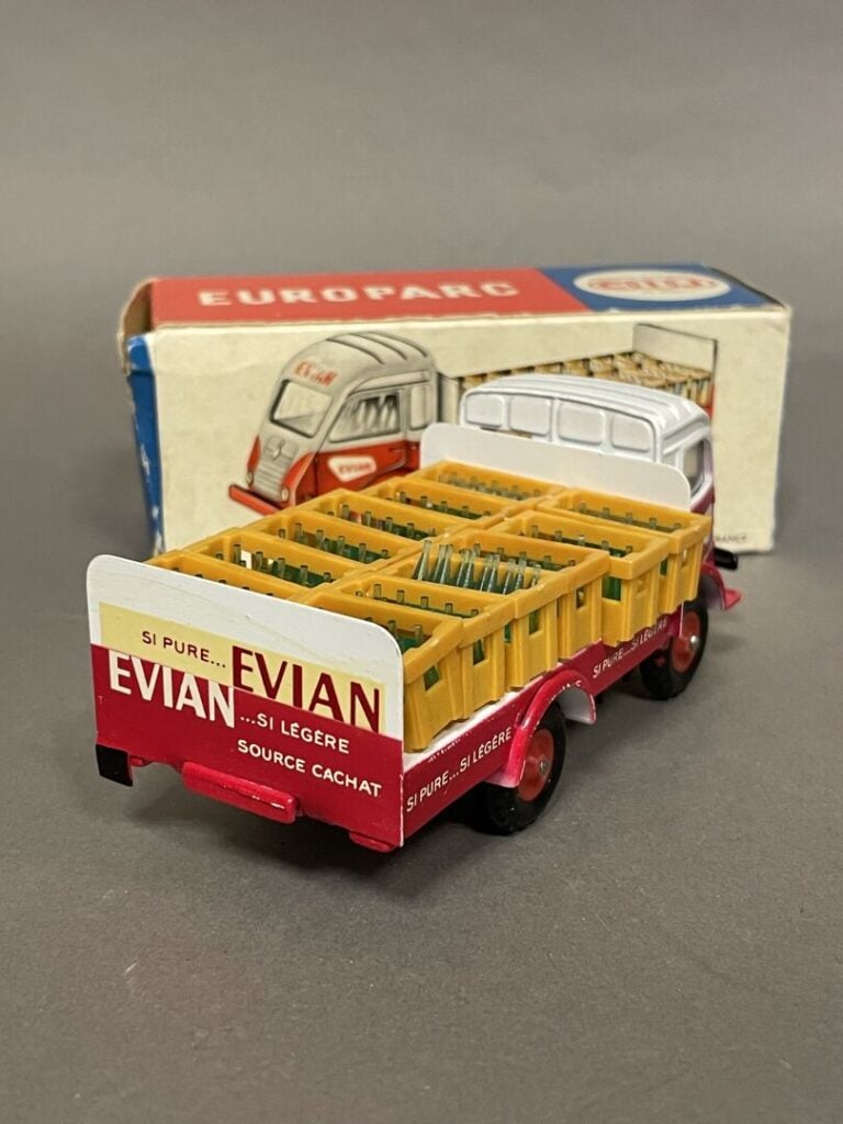 CIJ publicitaire - Camion Renault EVIAN, années 60 - Avec sa boîte d'origine