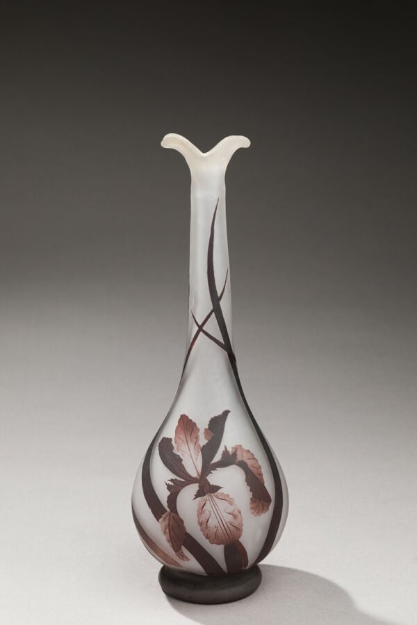 CROIS MARE (Muller Frères) - Vase en verre doublé à décodage à Lasseade de moti… maison de vente aux encheres commissaire-priseur auction house boisgirard antonini