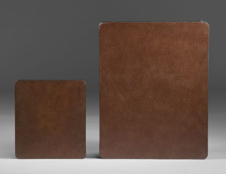Ensemble comprenant un ryôshibako 料 紙 箱 (boîte à documents) et une suzuribako 硯… Vente aux encheres – Auction House – Commissaire-priseur – Auctioneer - Boisgirard Antonini – Paris – Nice