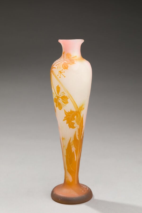 Établissements GALLE - Vase soliflore de forme balustre à talon plat circulaire… maison de vente aux encheres commissaire-priseur auction house boisgirard antonini