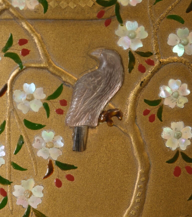 Etui à trois compartiments et inrô 印籠 (boîte à sceaux ou à médicaments) de form… Vente aux encheres – Auction House – Commissaire-priseur – Auctioneer - Boisgirard Antonini – Paris – Nice