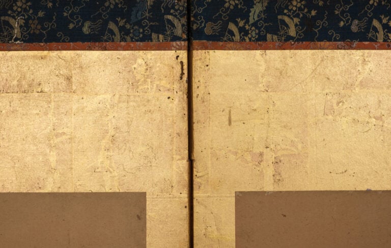 Grand paravent 屏 風 à six panneaux présentant six peintures 掛 け 軸, à décor de fl… Vente aux encheres – Auction House – Commissaire-priseur – Auctioneer - Boisgirard Antonini – Paris – Nice