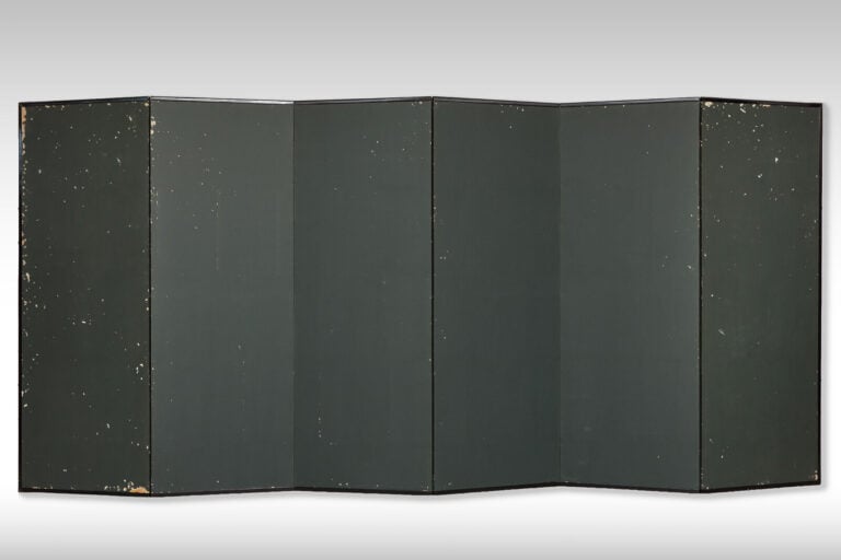 Grand paravent à six panneaux représentant un paysage d'automne peint dans le s… Vente aux encheres – Auction House – Commissaire-priseur – Auctioneer - Boisgirard Antonini – Paris – Nice