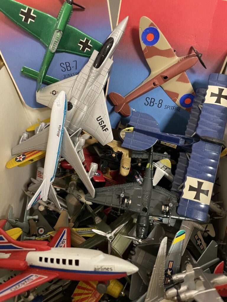 Important lot d'avions miniatures - Années 1980 à 2000