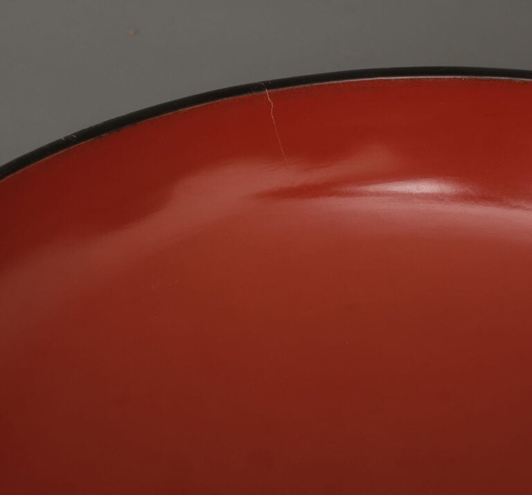 Jikirô 食 籠 (récipient à nourriture cérémonielle) laqué avec un couvercle sur un… Vente aux encheres – Auction House – Commissaire-priseur – Auctioneer - Boisgirard Antonini – Paris – Nice