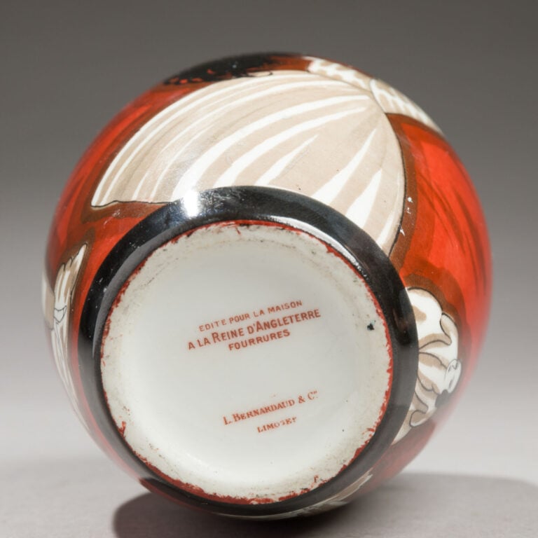 L.BERNARDAUD & Cie à Limoges - Edité pour la Maison « A la Reine d'Angleterre F… maison de vente aux encheres commissaire-priseur auction house boisgirard antonini