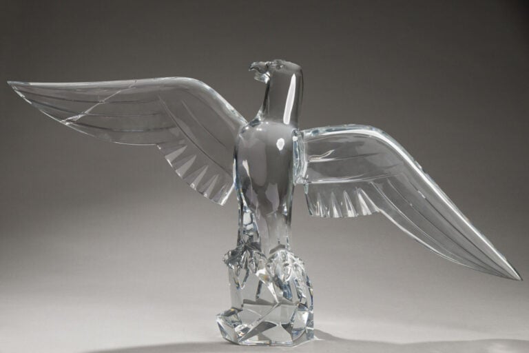 Maison BACCARAT - Aigle impérial - Sculpture monumentale en cristal blanc taill… maison de vente aux encheres commissaire-priseur auction house boisgirard antonini