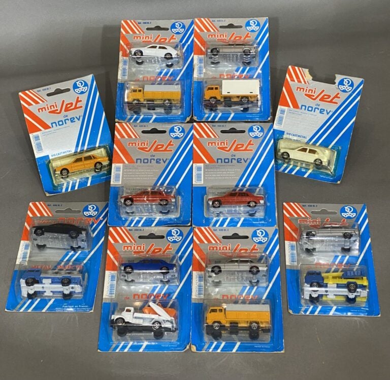 NOREV - Important lot de miniatures Norev Mini Jet, années 80 - Sous blister