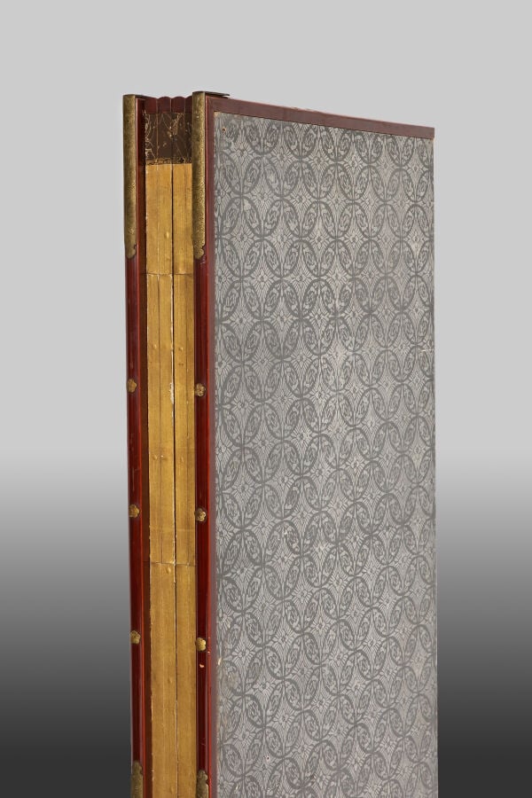 Paravent à six panneaux représentant une peinture sumi-e centrée sur un impress… Vente aux encheres – Auction House – Commissaire-priseur – Auctioneer - Boisgirard Antonini – Paris – Nice