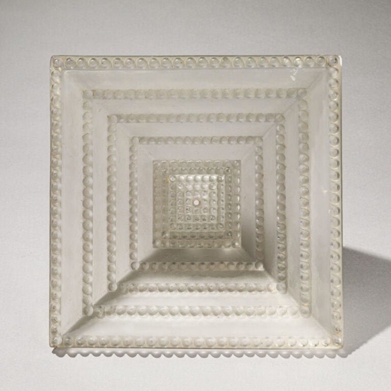 René LALIQUE (1860-1945) - Plafonnier modèle « Ravenne » dit aussi plafonnier «… maison de vente aux encheres commissaire-priseur auction house boisgirard antonini