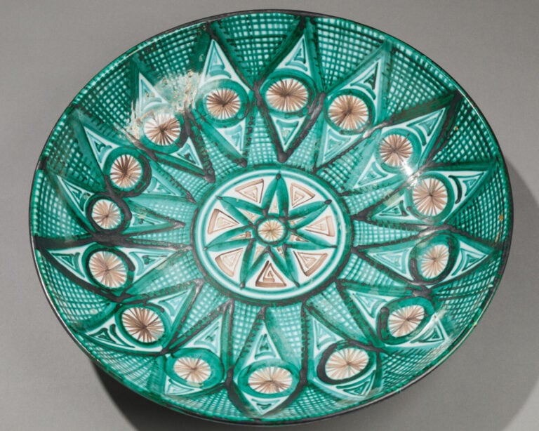 Robert PICAULT (1919-2000) - Grand plat creux circulaire en céramique émaillée… maison de vente aux encheres commissaire-priseur auction house boisgirard antonini