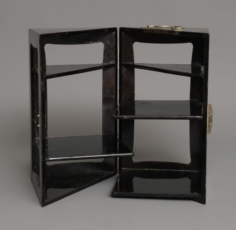 Sage'jûbako 提げ重箱 (coffret de pique-nique portable) à quatre étages laqué Tsugar…