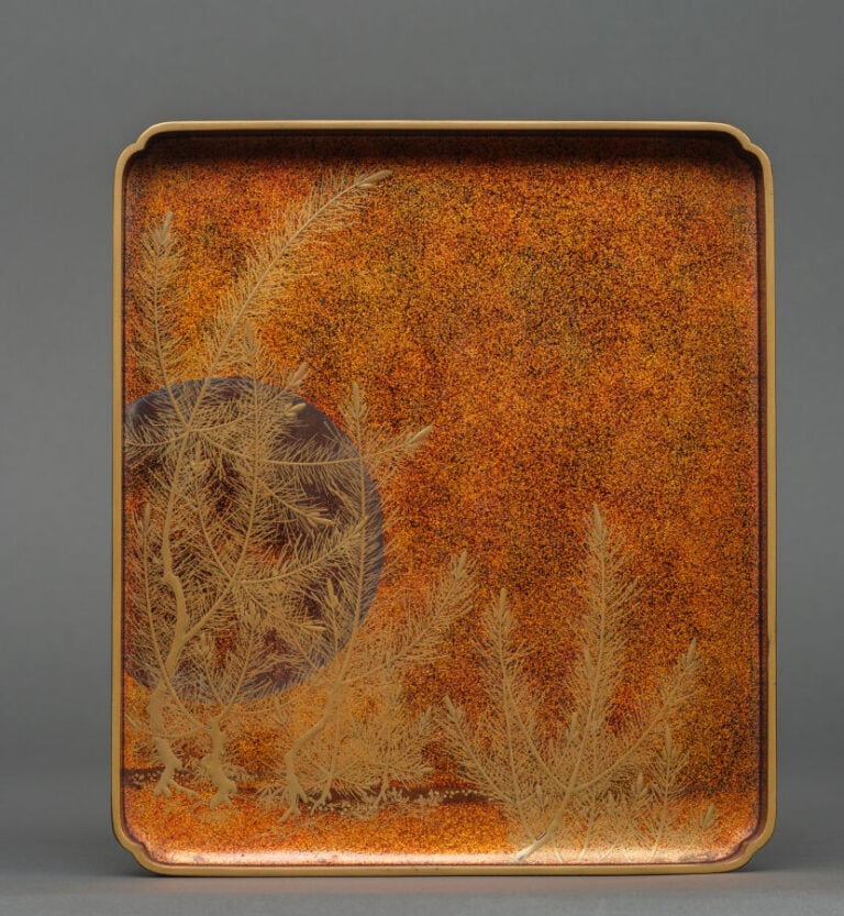 Suzuri'bako 硯箱 (boîte à écriture) en laque de forme rectangulaire aux coins lob…