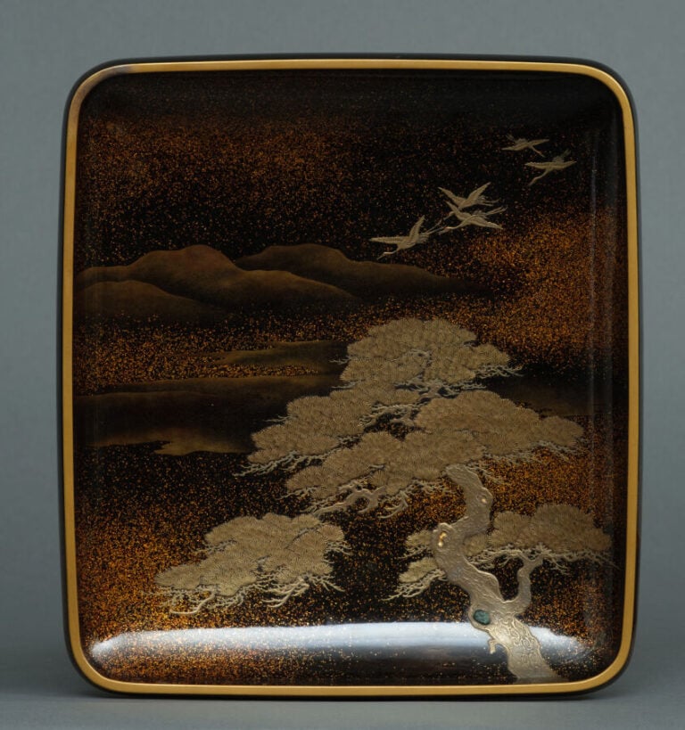 Suzuri'bako 硯箱 (boîte à écriture) laquée représentant Jurojin 寿老人, l'un des sep…