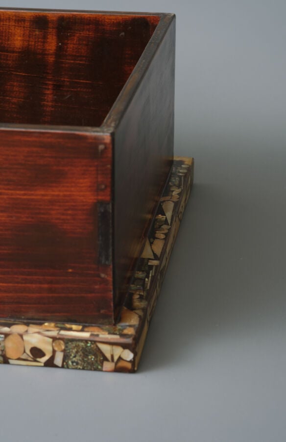 Tebako 手箱 (boîte pour accessoires personnels) attribuée à l'artiste laqueur Koj… Vente aux encheres – Auction House – Commissaire-priseur – Auctioneer - Boisgirard Antonini – Paris – Nice