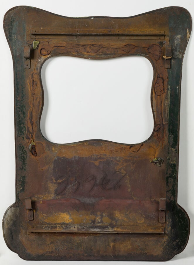 Travail XXème de style Art Nouveau - Écran en dinanderie de cuivre martelé à dé… maison de vente aux encheres commissaire-priseur auction house boisgirard antonini
