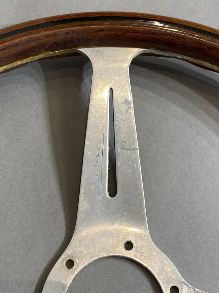 Volant Nardi, années 70 - Aluminium et bois - Signé Nardi - Diam. : 36cm