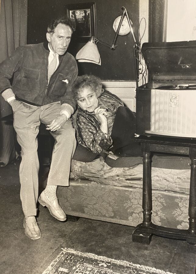 COLETTE - COLETTE ET JEAN COCTEAU - Photographie. Ensemble de 5 tirages - - - L…