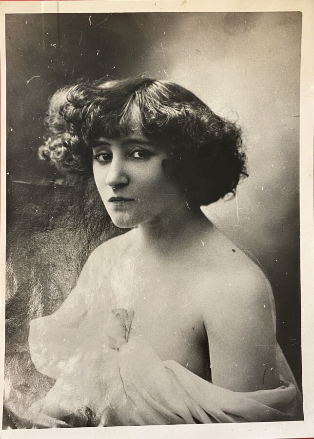 COLETTE. Portraits- Famille- Mondanites... - Photographie. Environ 24 tirages p…
