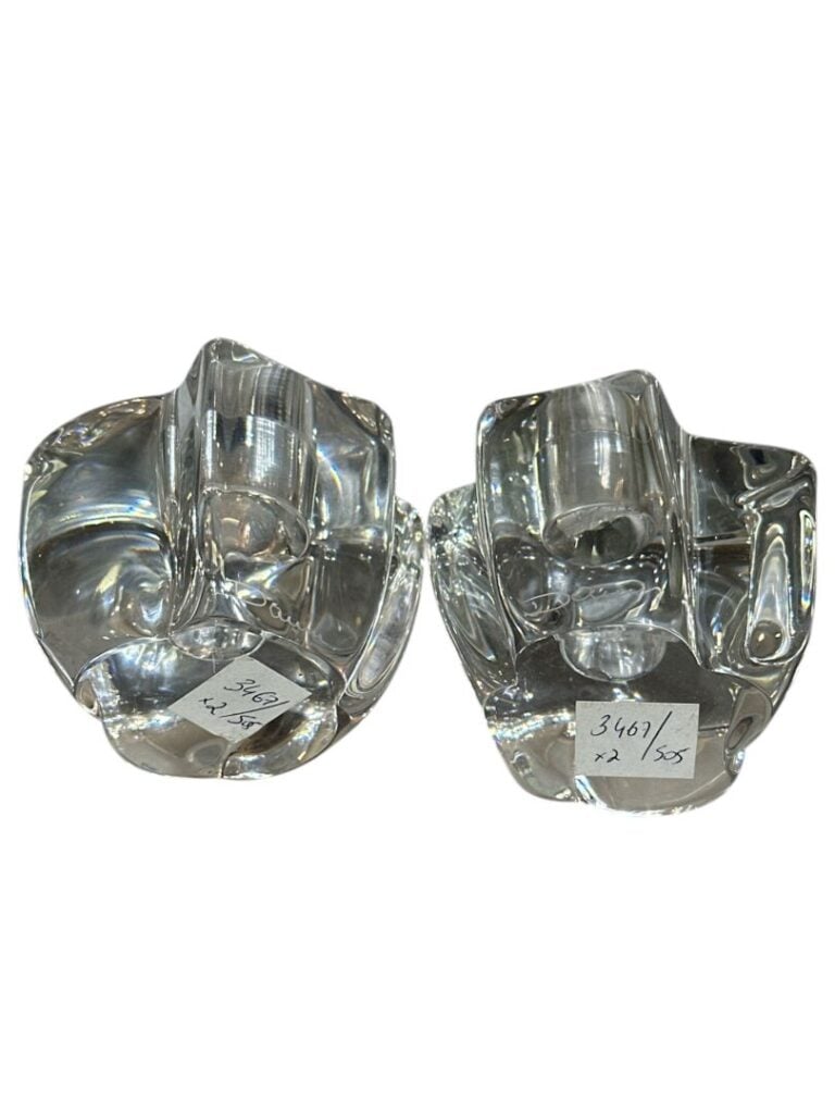DAUM - Paire de bougeoirs en verre moulé - H : 6 cm