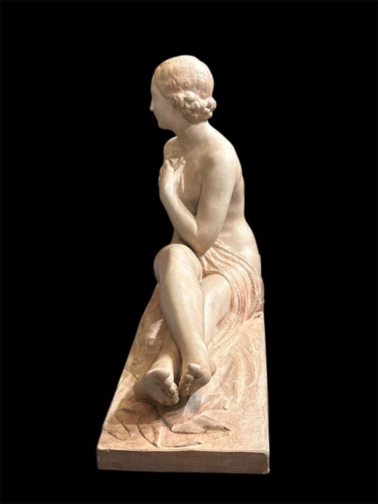 Henri BARGAS (XXe) - Femme nue aux jambes croisées - Sculpture en terre cuite,…