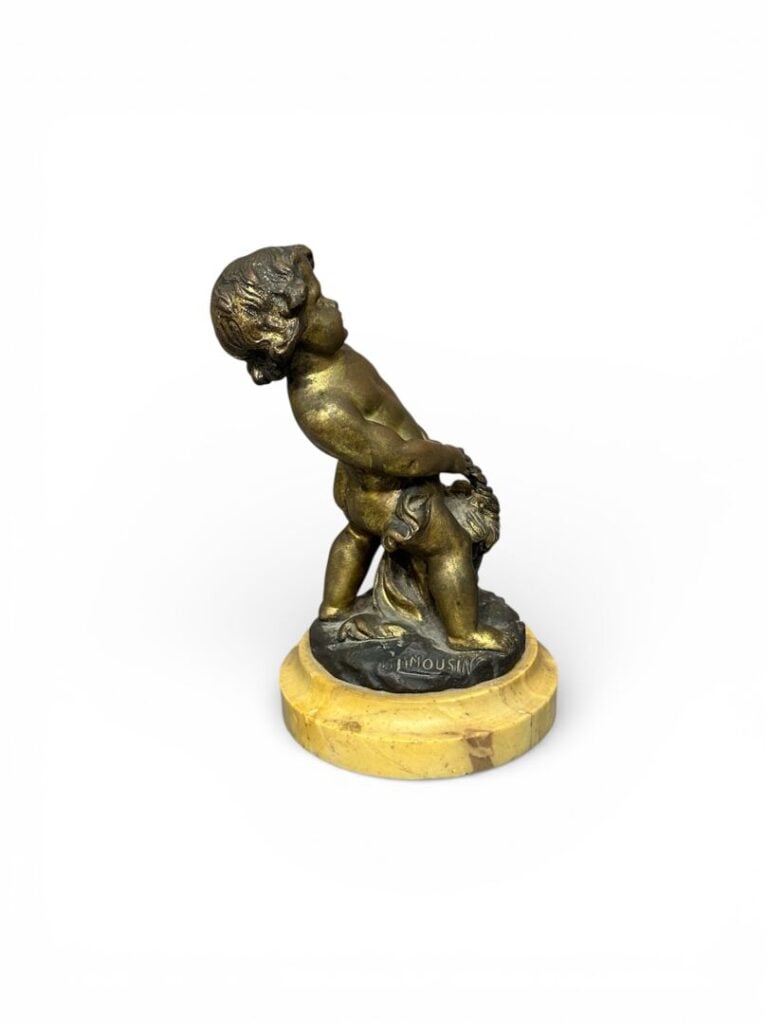 LIMOUSIN - Enfant au panier de fleurs - Epreuve en bronze patiné, signée sur la…
