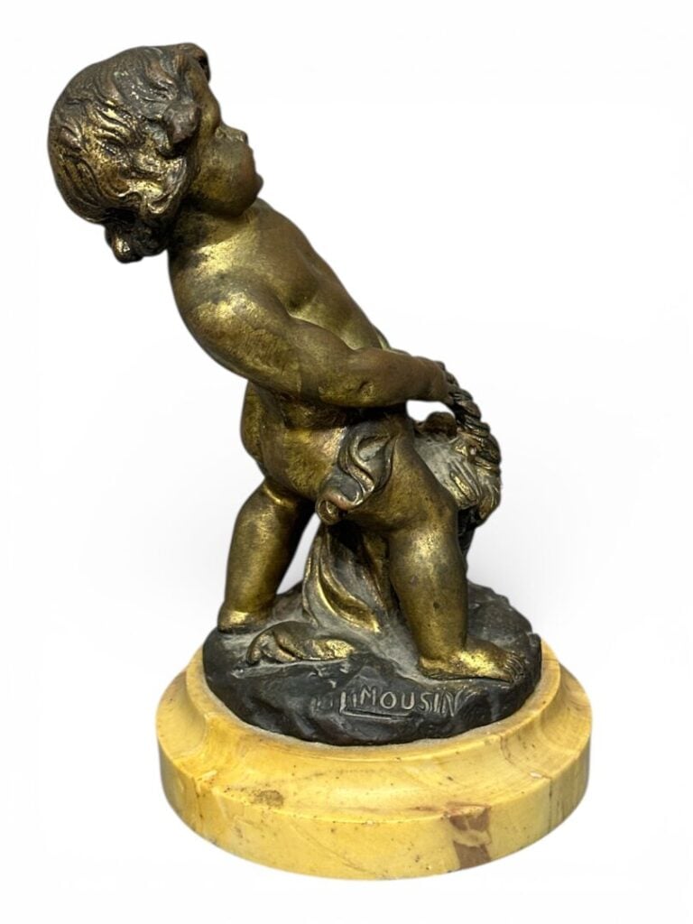 LIMOUSIN - Enfant au panier de fleurs - Epreuve en bronze patiné, signée sur la…