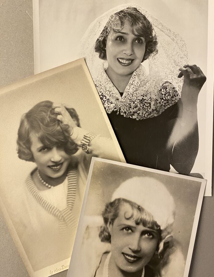 MISTINGUETT. Important ensemble de documents photographiques et programmes, par…
