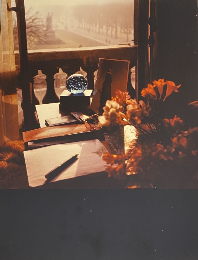 Roger PICHERIE - Lot de 3 photographies : - - Bureau de Colette au Palais Royal…