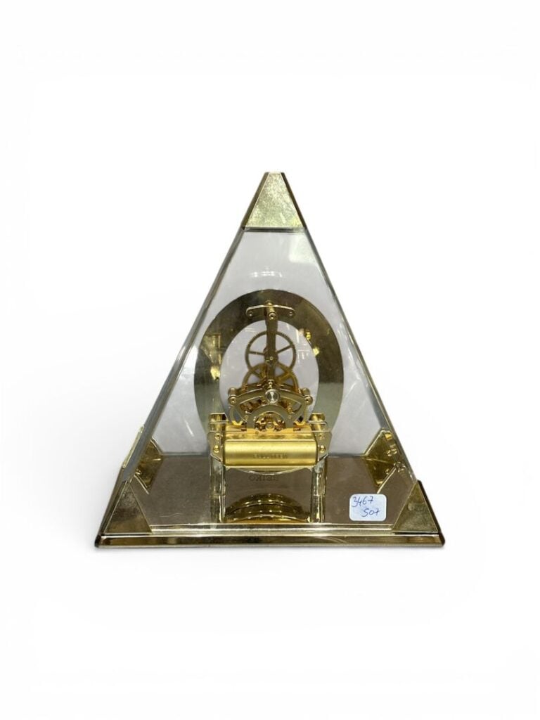 SEIKO - Pendulette en forme de pyramide - Mouvement quartz - H 21cm