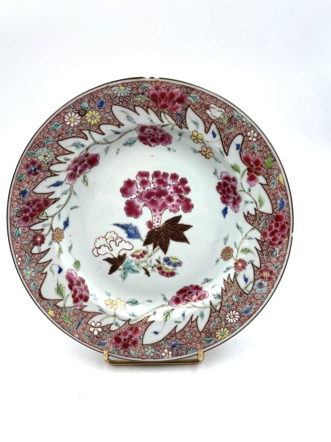 Série de 7 ASSIETTES en porcelaine "Compagnie des Indes" - Fêles, égrenures - D…