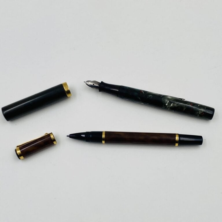 WATERMAN - Lot comprenant un stylo plume et un stylo bille - - Lot à retirer à…