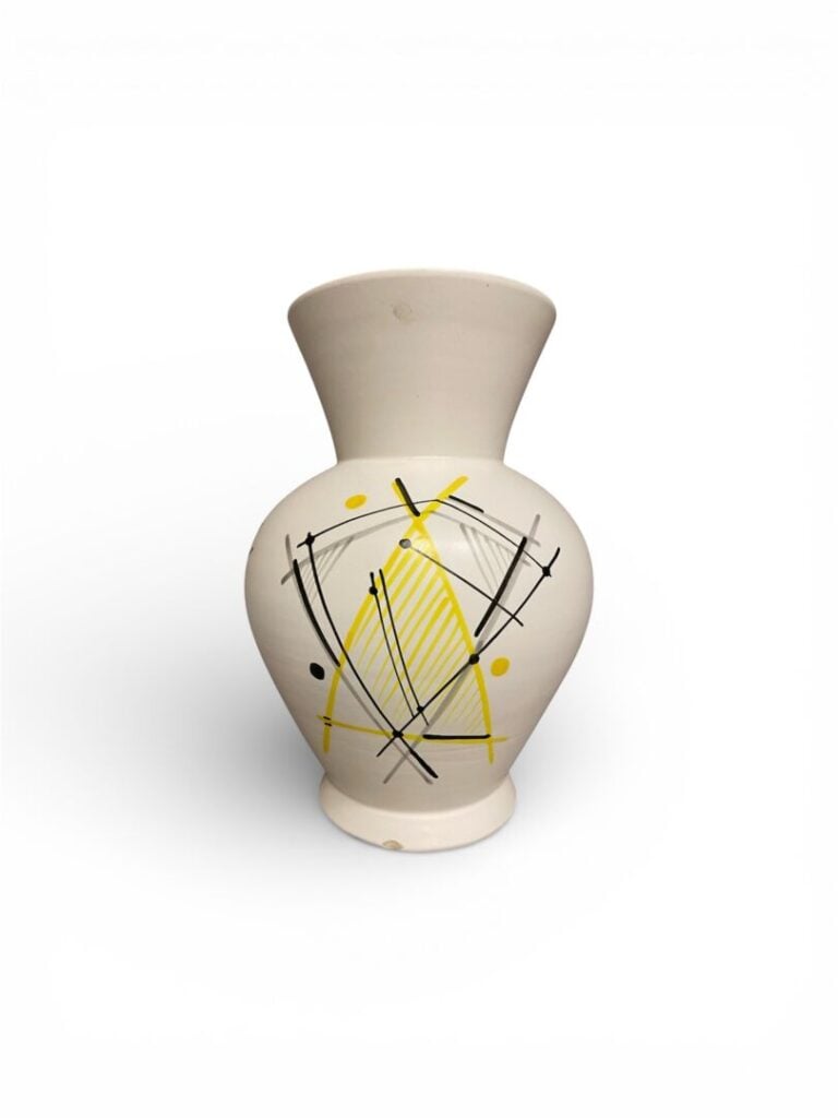 André BAUD (1903-1986) à VALLAURIS - Vase en céramique émaillée à décor abstrai…