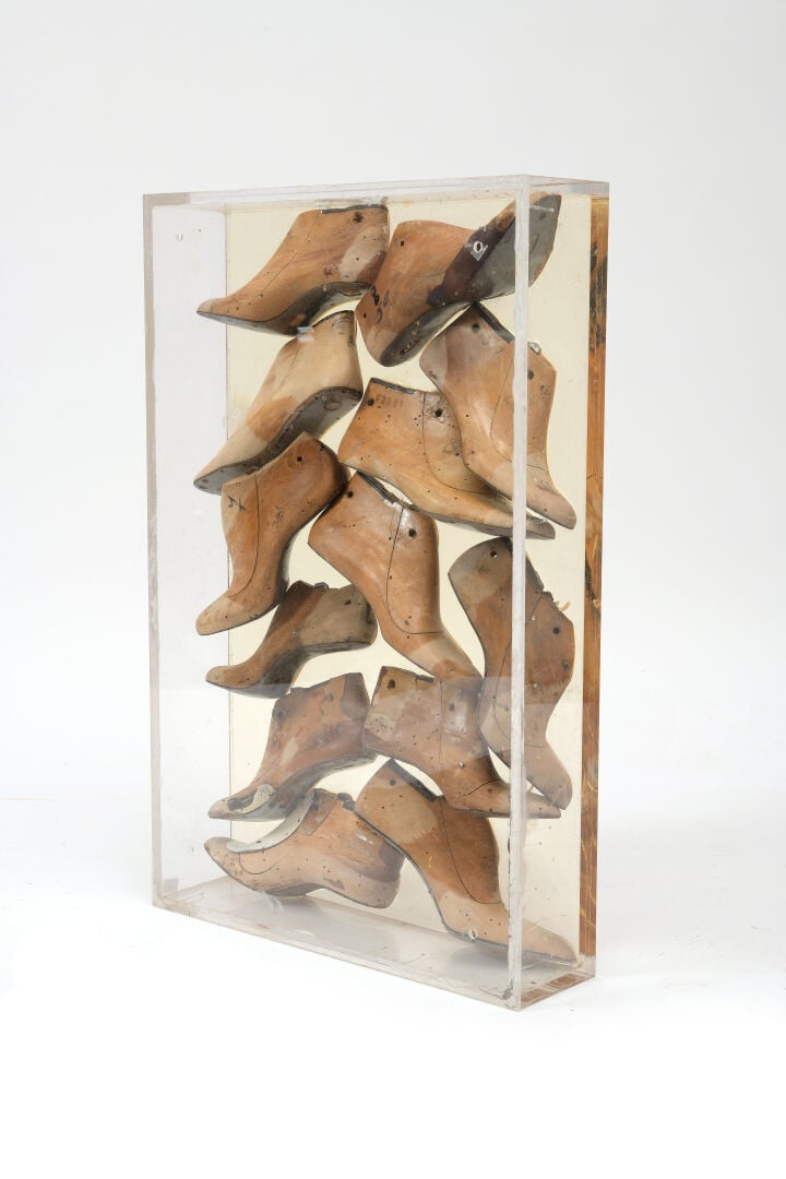 Armand Pierre FERNANDEZ dit ARMAN (1928-2005) - Inclusion de formes de chaussur…