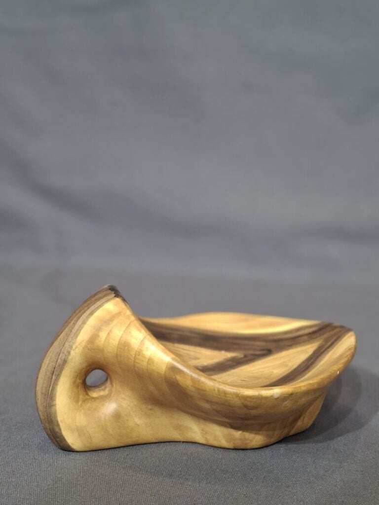 ATELIER GRANDJEAN-JOURDAN (XXe), à VALLAURIS - Réunion d'un pied de lampe et d'…