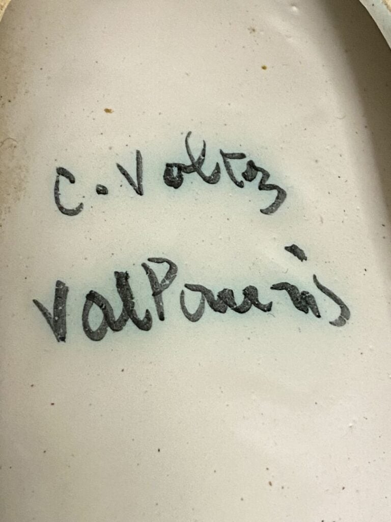 Charles VOLTZ (1923-1997) à VALLAURIS - Vide-poche ovale en céramique à motifs…