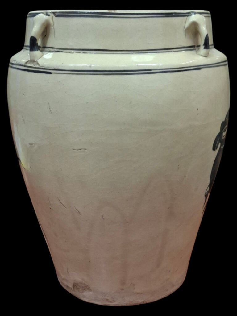 CHINE, Époque XIXe-XXe - Jarre en grès dans le style de CIZHOU - Fond plat lais…
