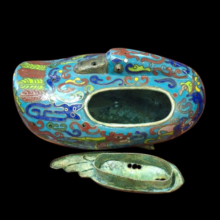 CHINE - Lot de sujets en émaux cloisonnés, comprenant une paire de canard dress…